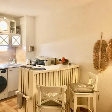 Cap Sud, Sea & Sun Apartment *
